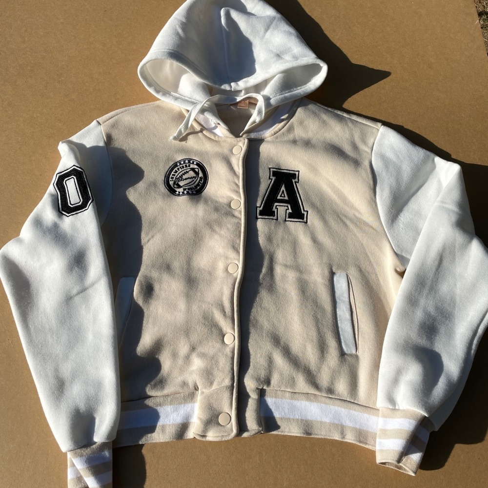 Cult Favorite Varsity Jacket Womens Large Cream Hooded Collegiate Patch Snap